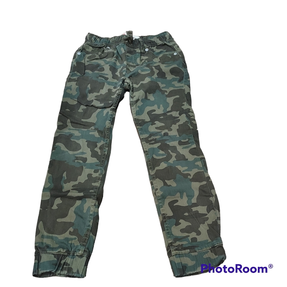 5/$25 Levi's Camouflage Joggers